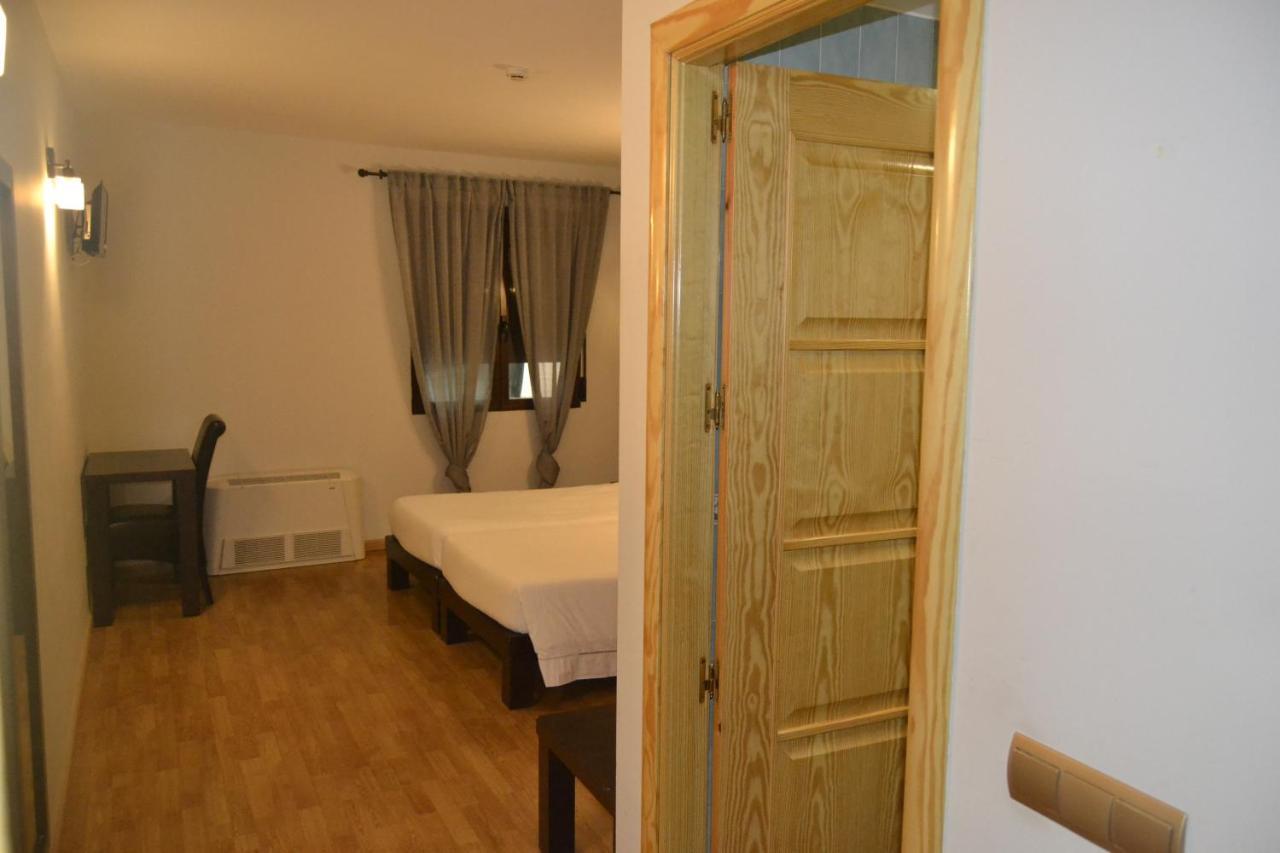 Hotel El Tratado Tordesillas Bagian luar foto