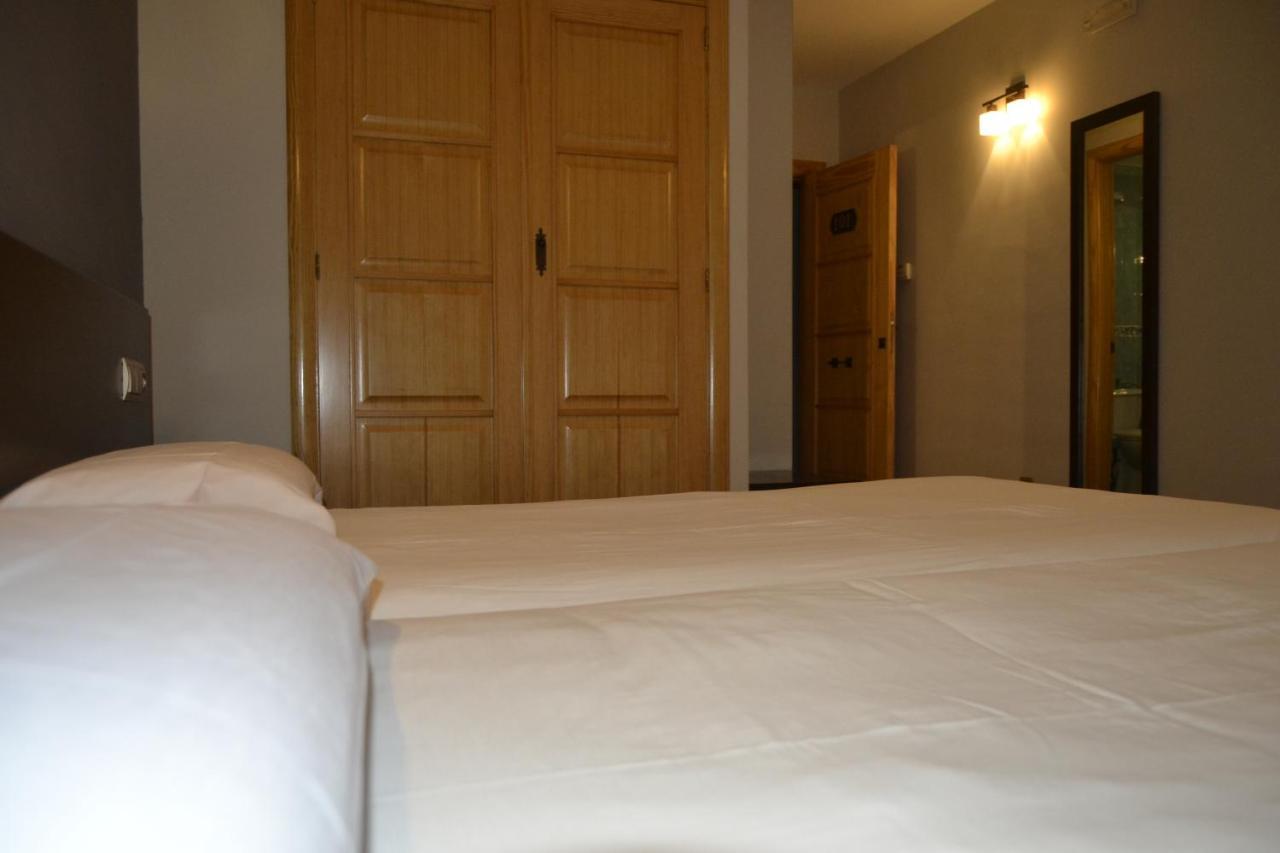 Hotel El Tratado Tordesillas Bagian luar foto