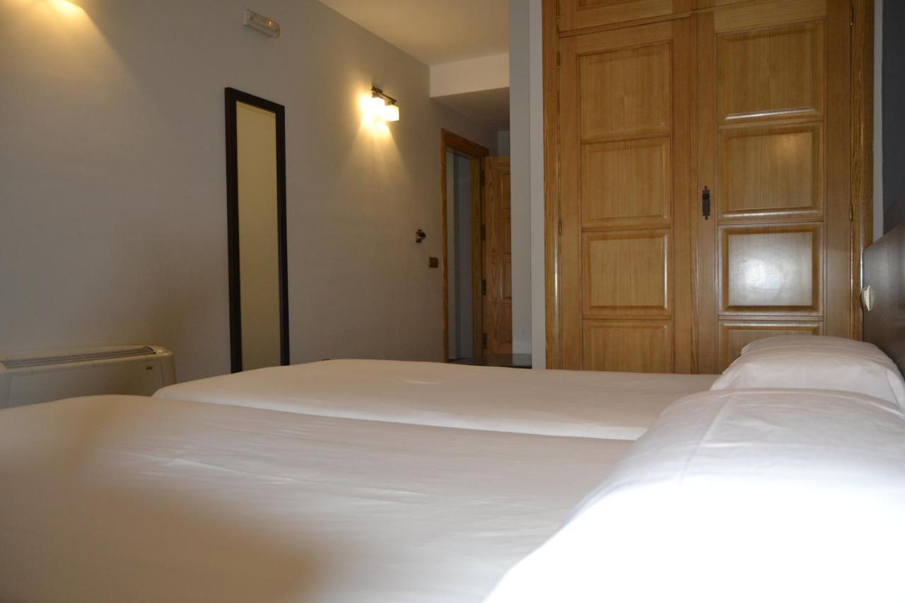Hotel El Tratado Tordesillas Bagian luar foto