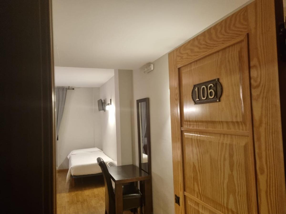 Hotel El Tratado Tordesillas Bagian luar foto